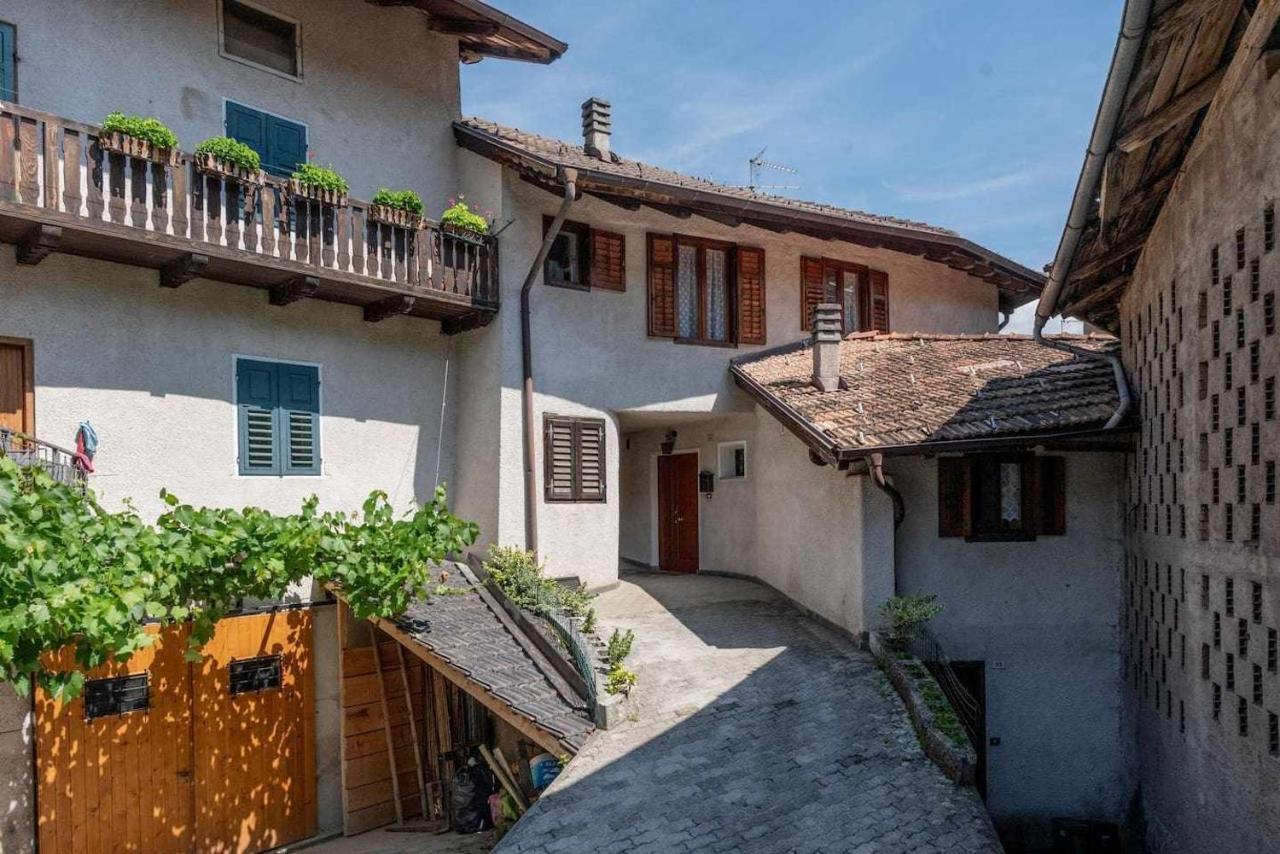 Dimora Al Portico Cloz Ospitar Appartement Buitenkant foto