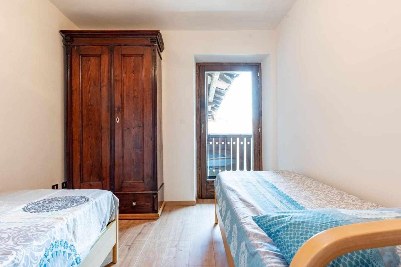 Dimora Al Portico Cloz Ospitar Appartement Buitenkant foto